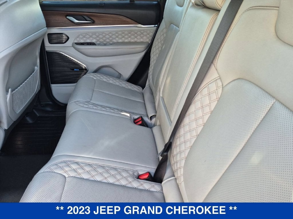 2023 Jeep Grand Cherokee Summit 4x4