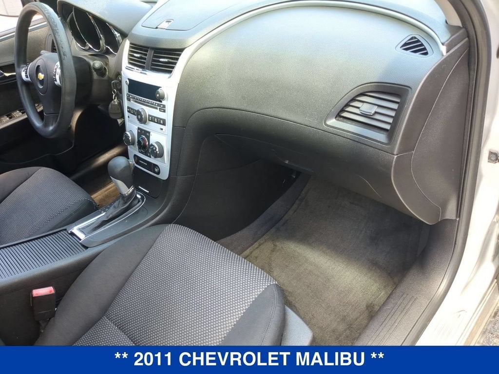 2011 Chevrolet Malibu LT w/1LT