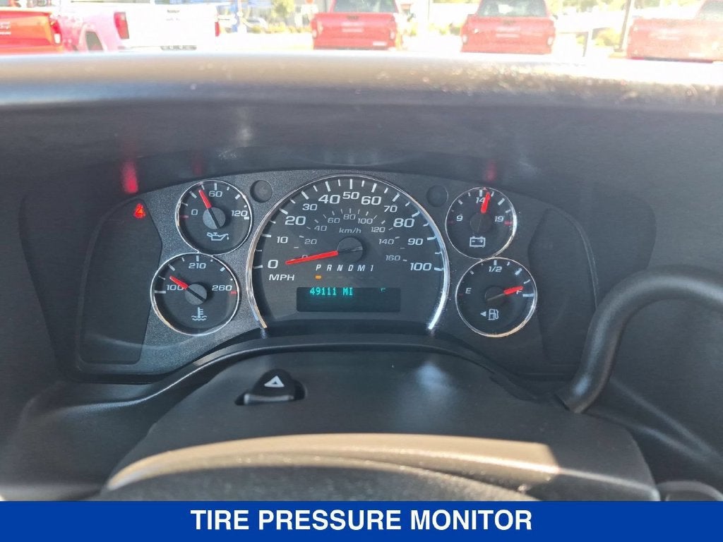 2025 Chevrolet Express Passenger 1LT