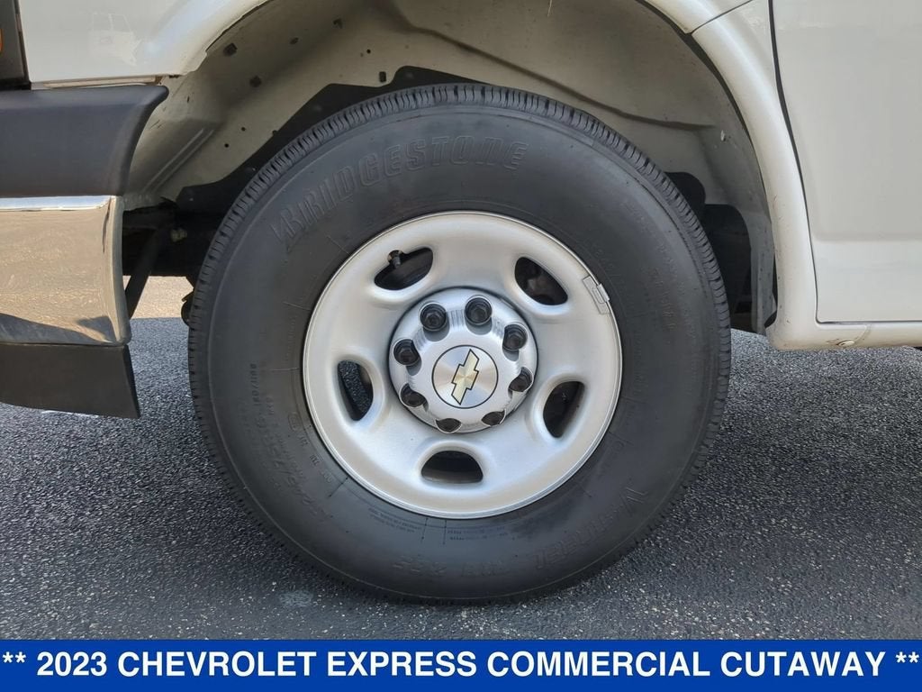 2023 Chevrolet Express Cutaway 3500 Work Van