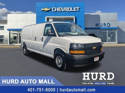 2025 Chevrolet Express Cargo WT