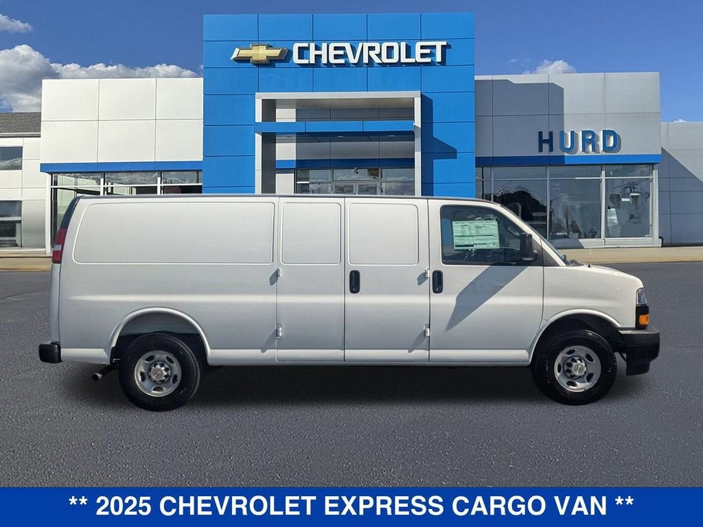 2025 Chevrolet Express Cargo WT