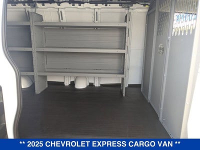 2025 Chevrolet Express Cargo WT