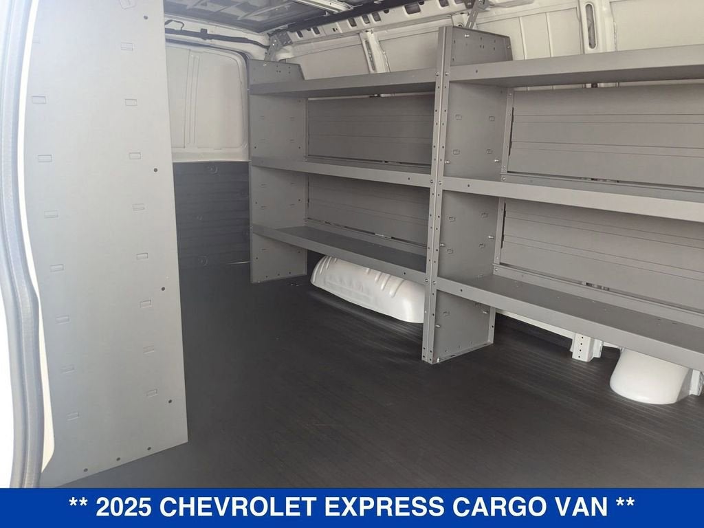 2025 Chevrolet Express Cargo WT