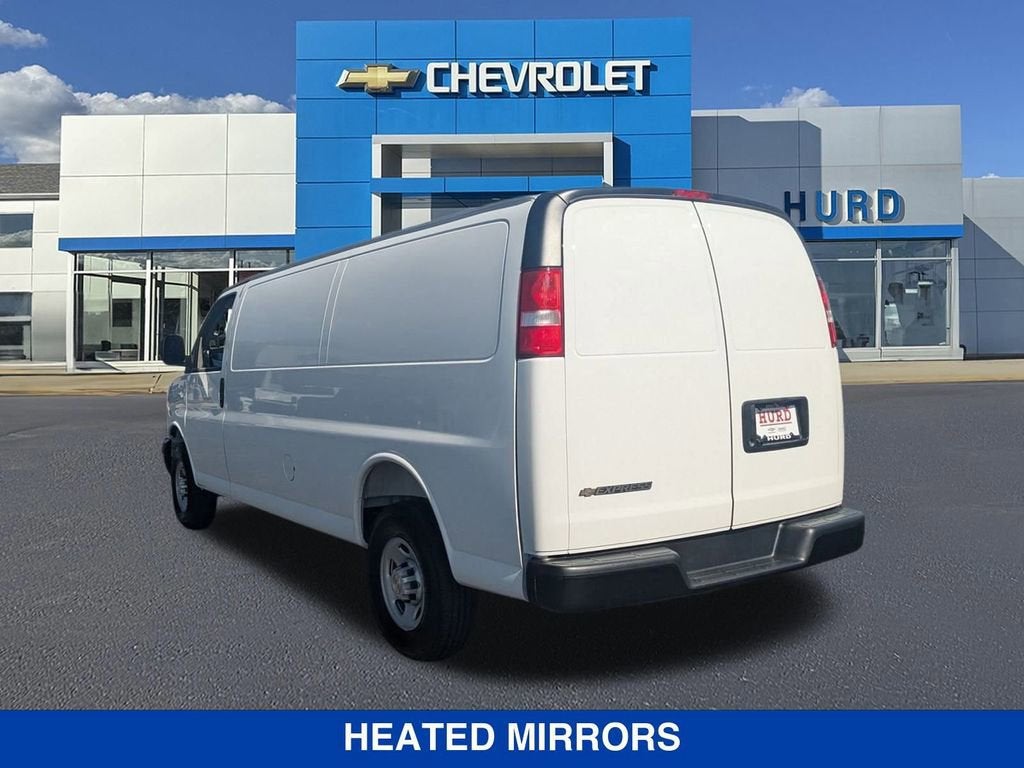 2025 Chevrolet Express Cargo WT