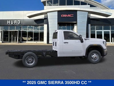 2025 GMC Sierra 3500 HD Chassis Cab Pro
