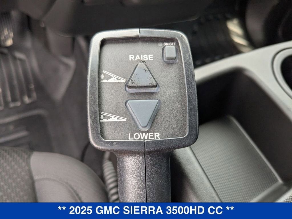 2025 GMC Sierra 3500 HD Chassis Cab Pro