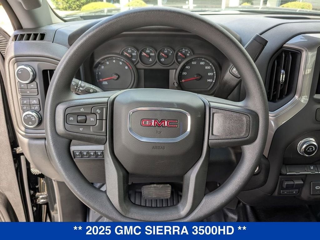 2025 GMC Sierra 3500 HD Pro
