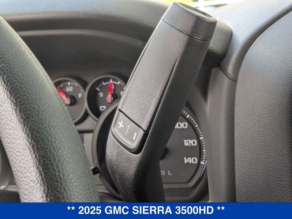 2025 GMC Sierra 3500 HD Pro
