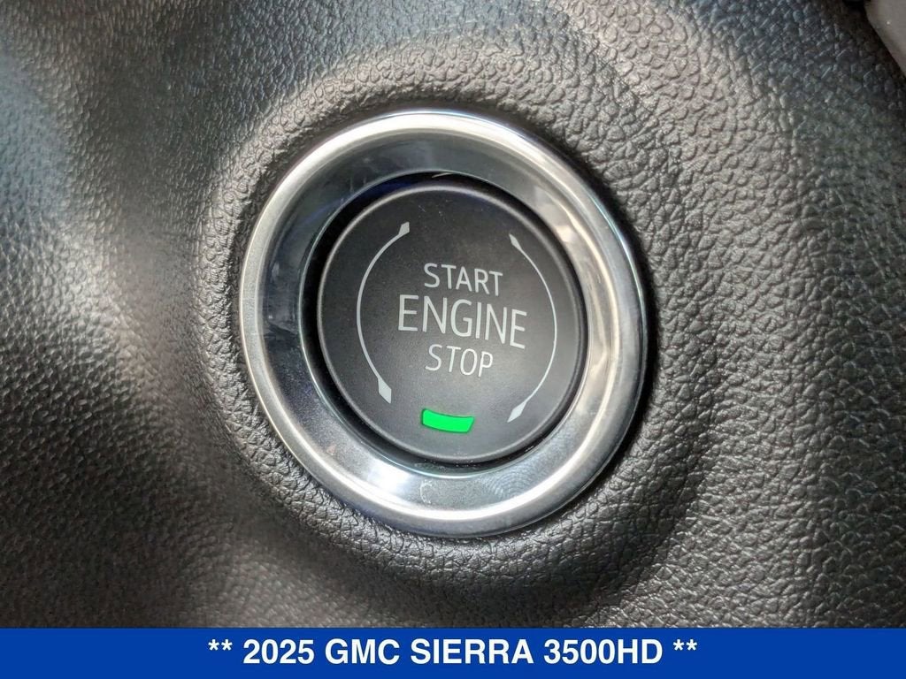 2025 GMC Sierra 3500 HD Pro