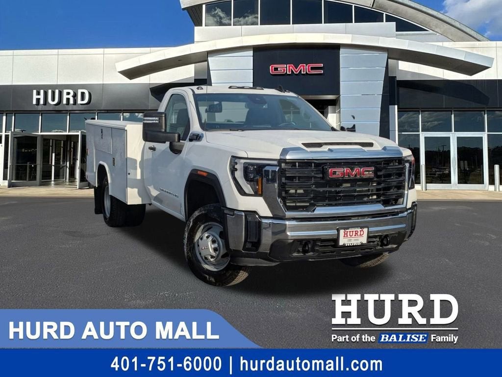 2025 GMC Sierra 3500 HD Chassis Cab Pro