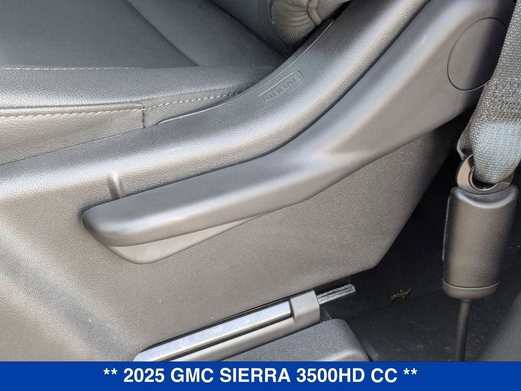 2025 GMC Sierra 3500 HD Chassis Cab Pro