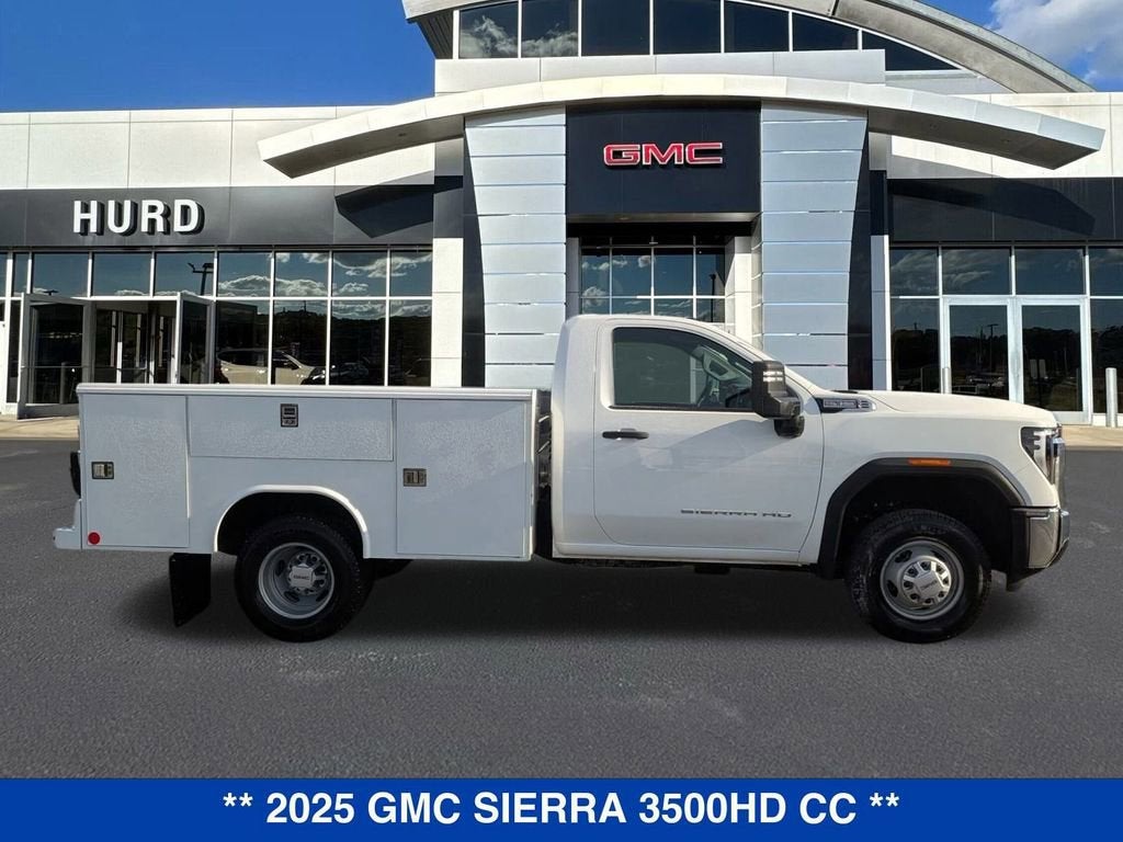 2025 GMC Sierra 3500 HD Chassis Cab Pro