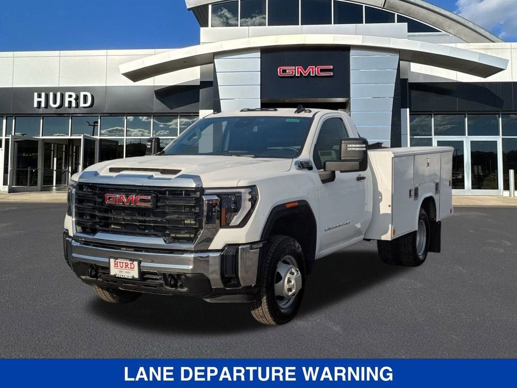 2025 GMC Sierra 3500 HD Chassis Cab Pro