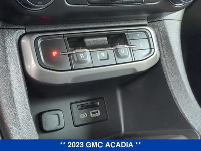2023 GMC Acadia AT4
