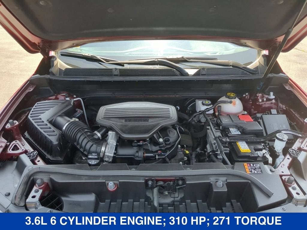 2023 GMC Acadia AT4