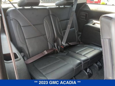 2023 GMC Acadia SLT