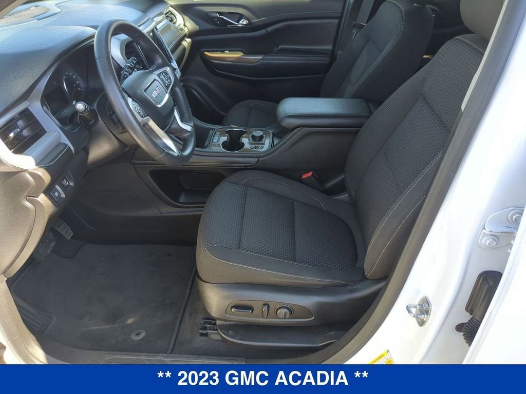 2023 GMC Acadia SLE