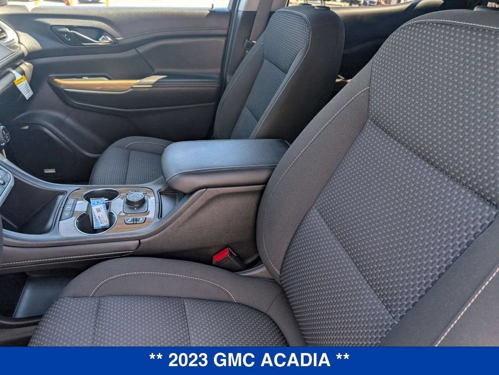 2023 GMC Acadia SLE