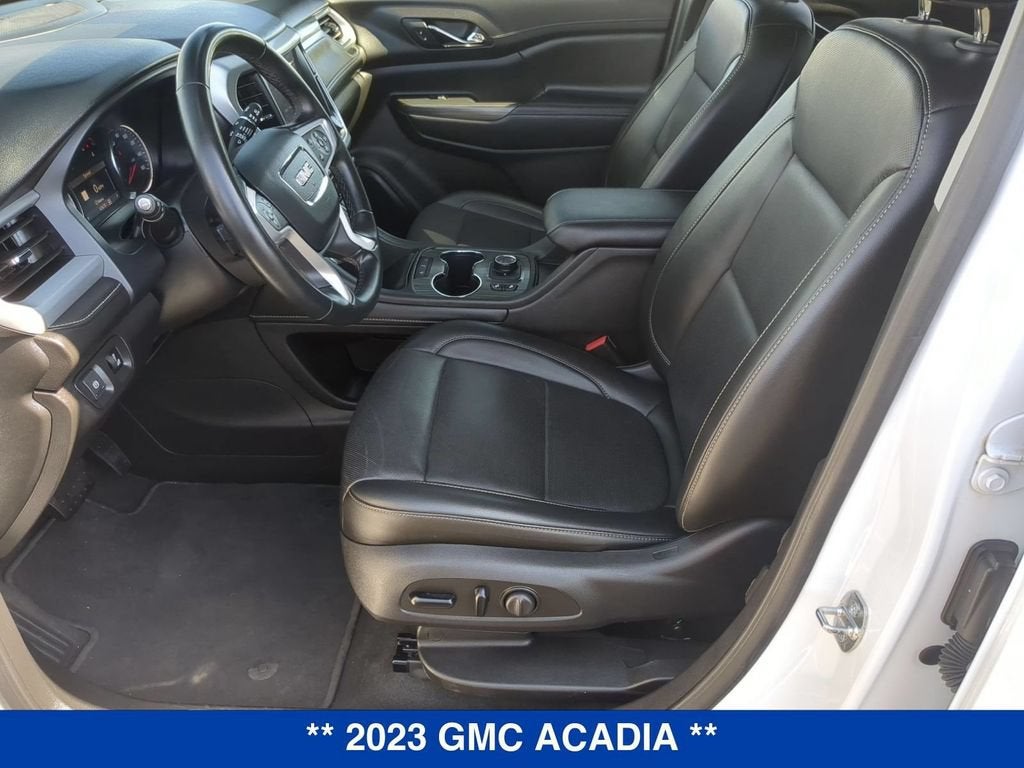 2023 GMC Acadia SLT