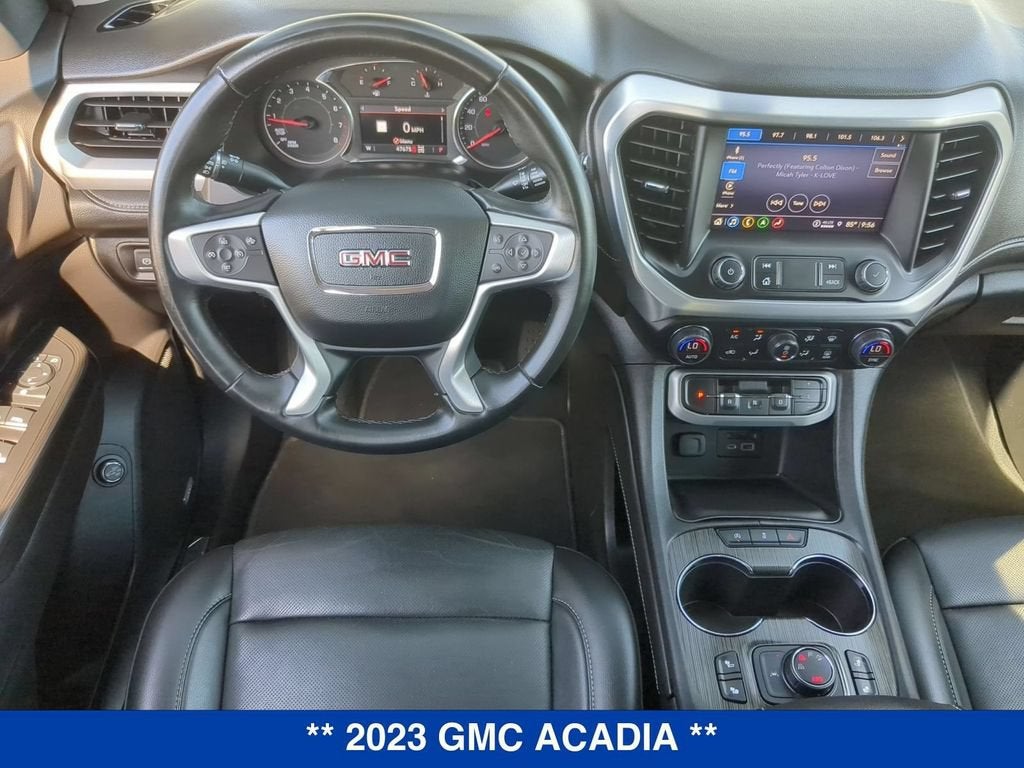 2023 GMC Acadia SLT