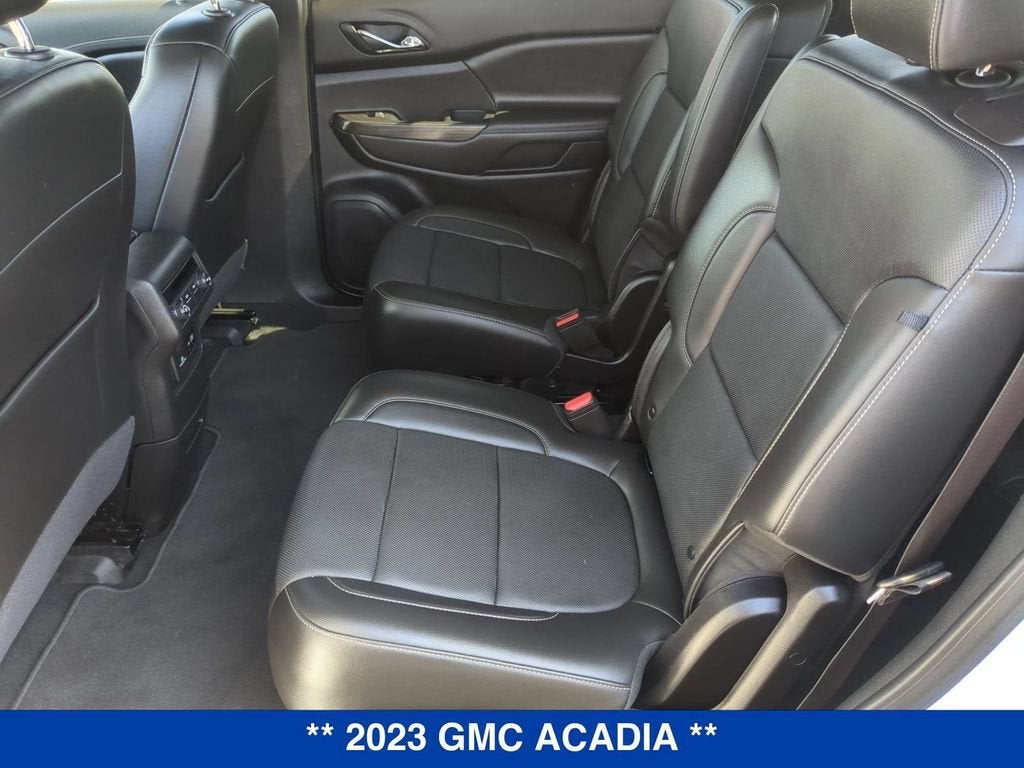 2023 GMC Acadia SLT