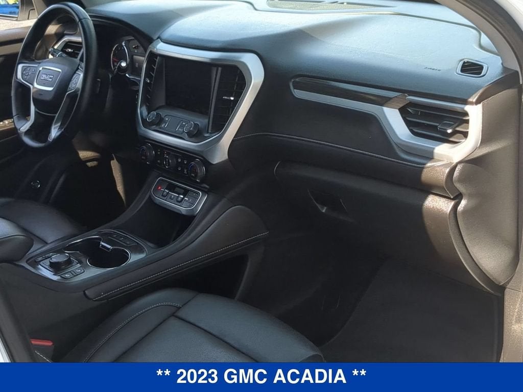 2023 GMC Acadia SLT