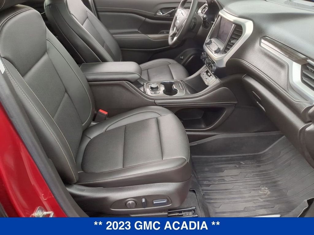 2023 GMC Acadia SLT