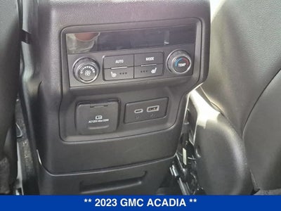 2023 GMC Acadia SLT