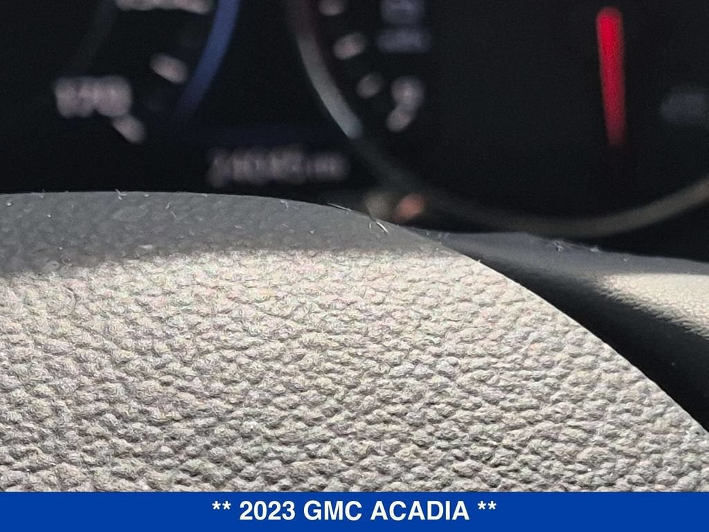 2023 GMC Acadia SLT