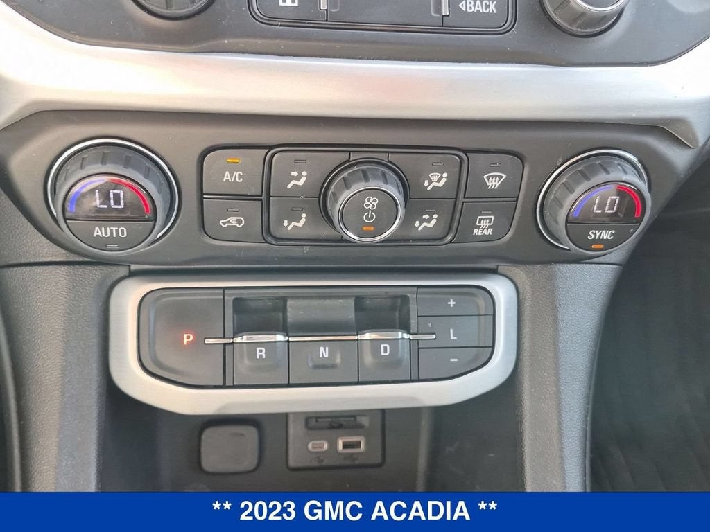 2023 GMC Acadia SLT