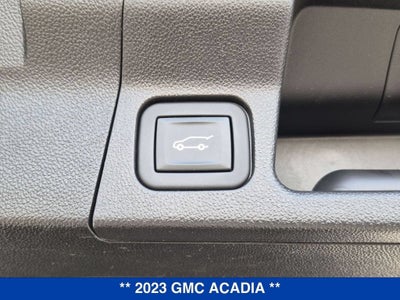 2023 GMC Acadia SLT