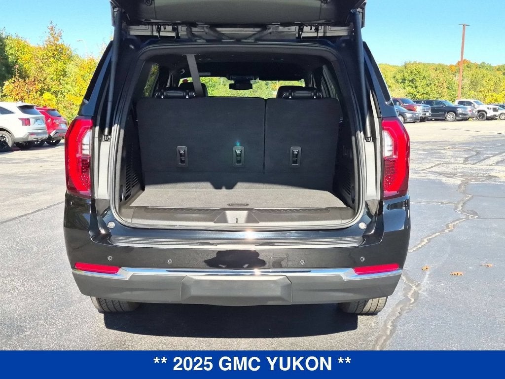 2025 GMC Yukon Elevation