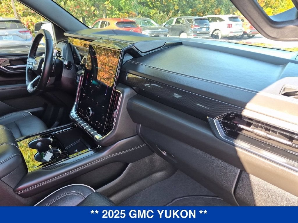 2025 GMC Yukon Elevation