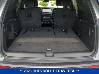 2025 Chevrolet Traverse LT