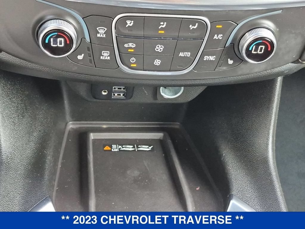 2023 Chevrolet Traverse LT Leather