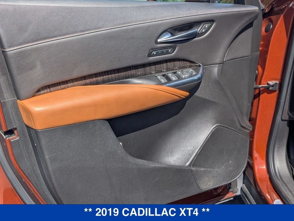 2019 Cadillac XT4 AWD Premium Luxury