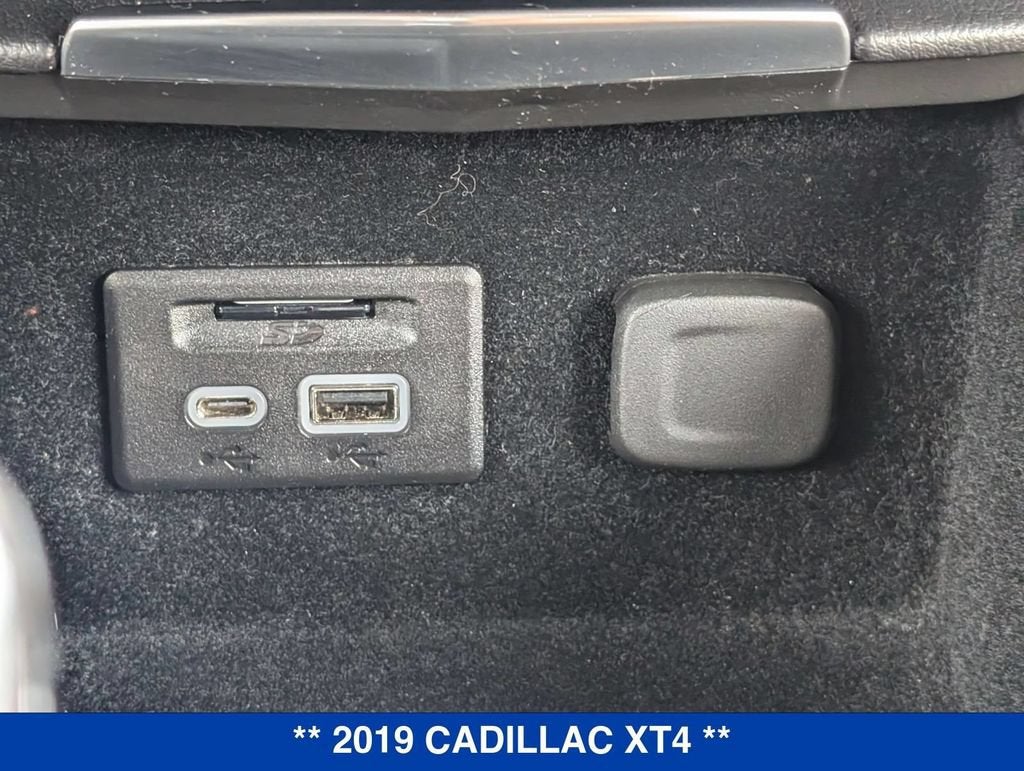 2019 Cadillac XT4 AWD Premium Luxury