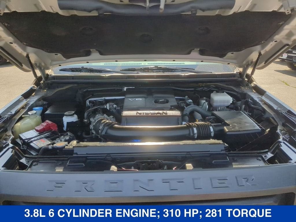 2023 Nissan Frontier Crew Cab PRO-4X 4x4
