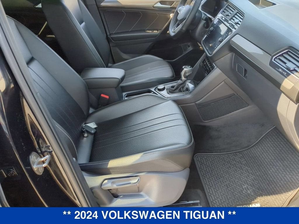 2024 Volkswagen Tiguan 2.0T SE R-Line Black