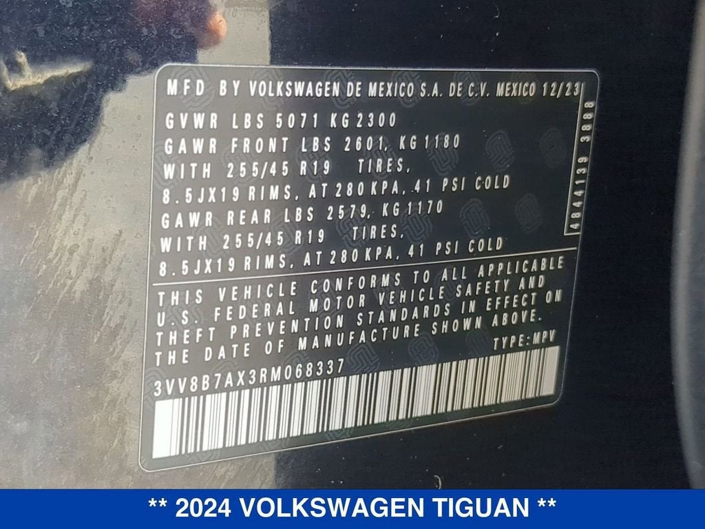 2024 Volkswagen Tiguan 2.0T SE R-Line Black