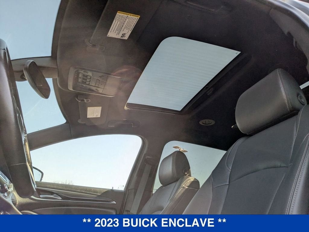 2023 Buick Enclave Essence