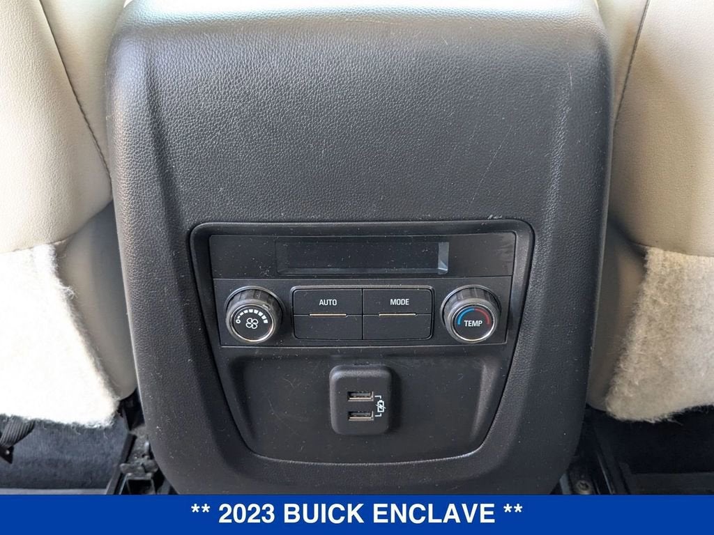 2023 Buick Enclave Essence