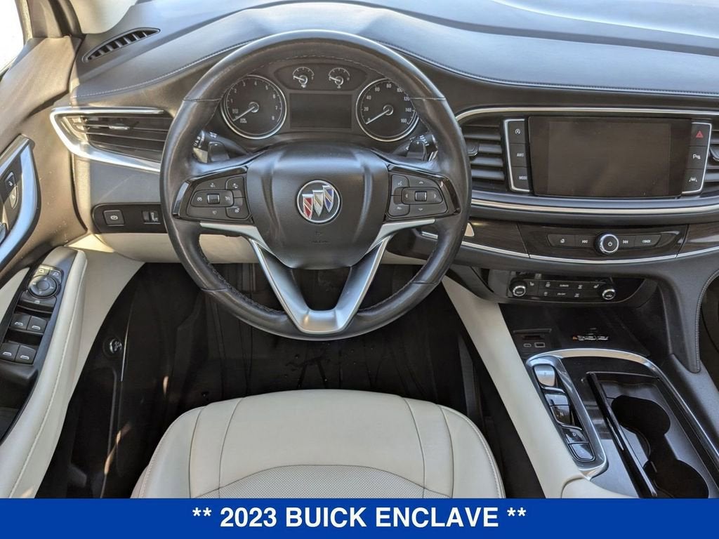 2023 Buick Enclave Essence