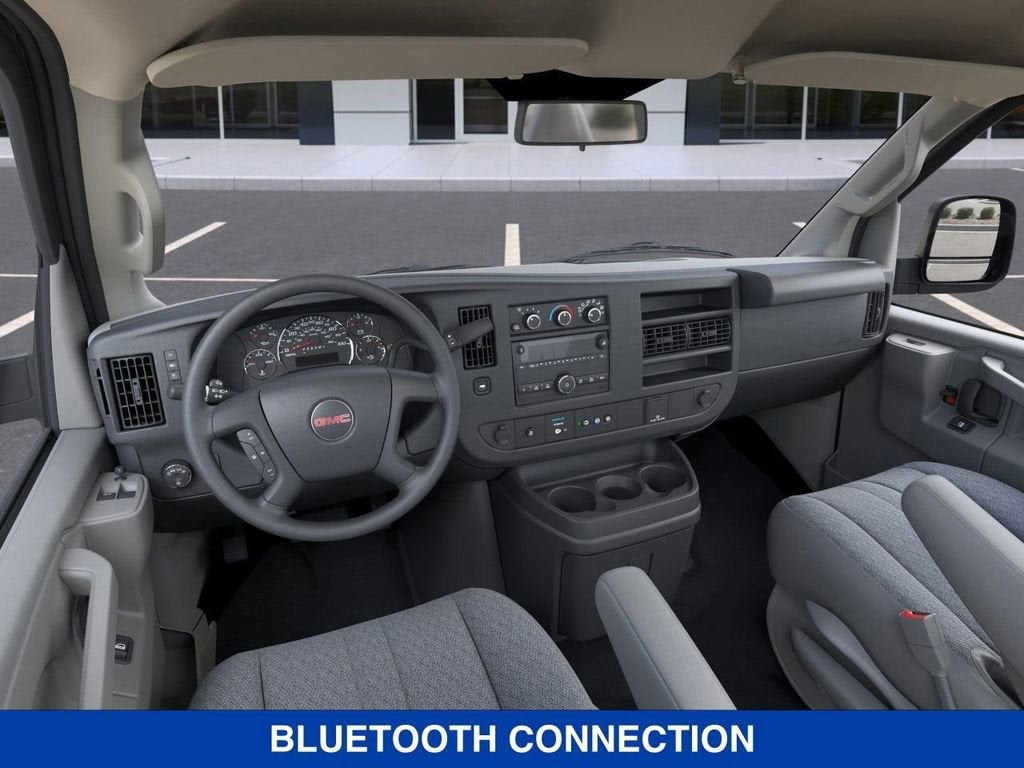 2025 GMC Savana Cutaway 3500 1WT