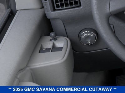 2025 GMC Savana Cutaway 3500 1WT