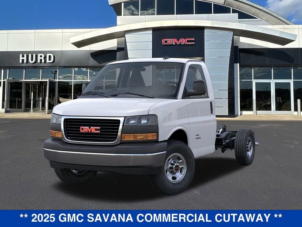 2025 GMC Savana Cutaway 3500 1WT