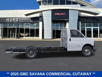 2025 GMC Savana Cutaway 4500 2WT