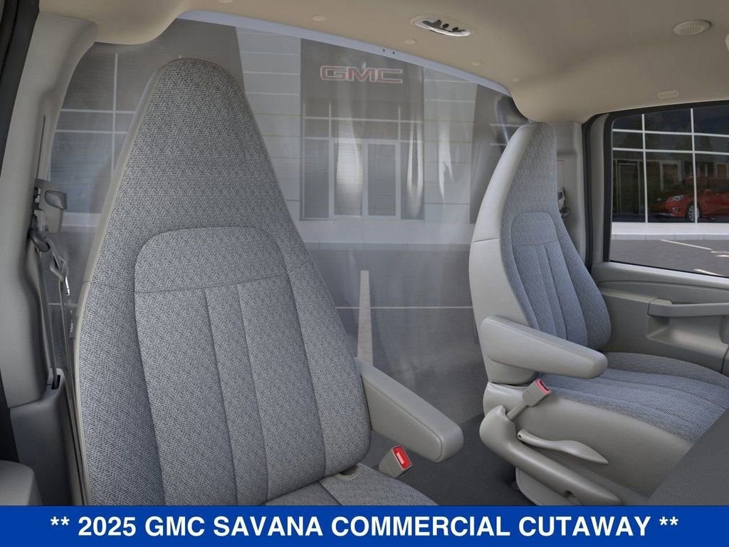 2025 GMC Savana Cutaway 4500 2WT