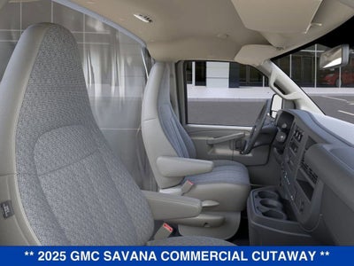 2025 GMC Savana Cutaway 4500 2WT
